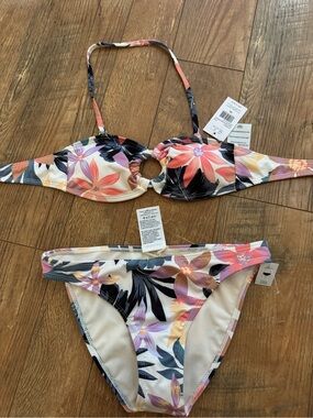 NWT Volcom Tropicana ring swim suit women XS